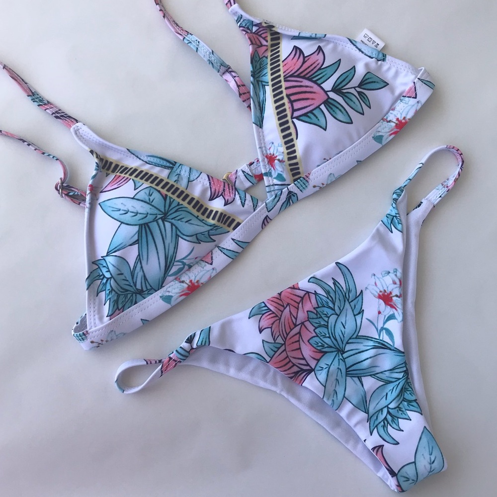 Last 1️⃣ Brazilian Floral Bikini - Picture 4 of 8